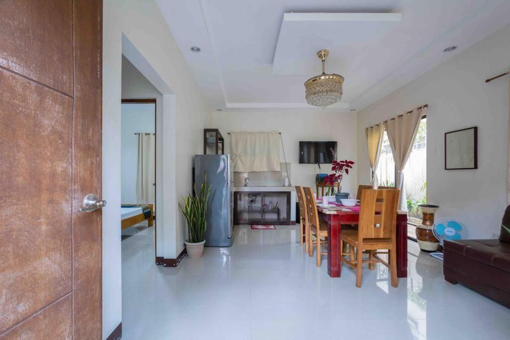 Four Bedroom Staycation House In Tagaytay Tagaytay City Exterior photo